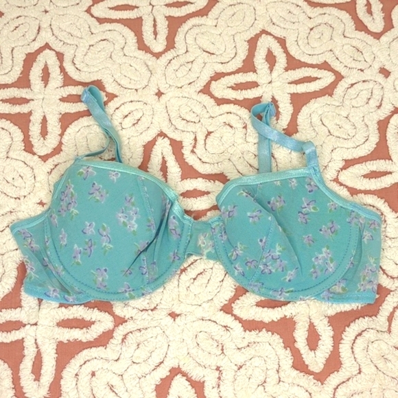 Vintage 34B Secret Treasures Underwire Bra *Yellowing from age* - Picture 3 of 8